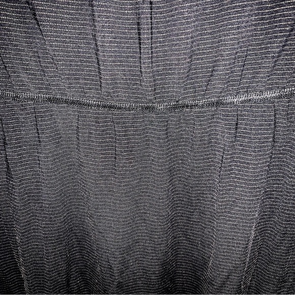 Lululemon Lightweight Cinched Hem Tank Top Nylon Contrast, black - Picture 3 of 3